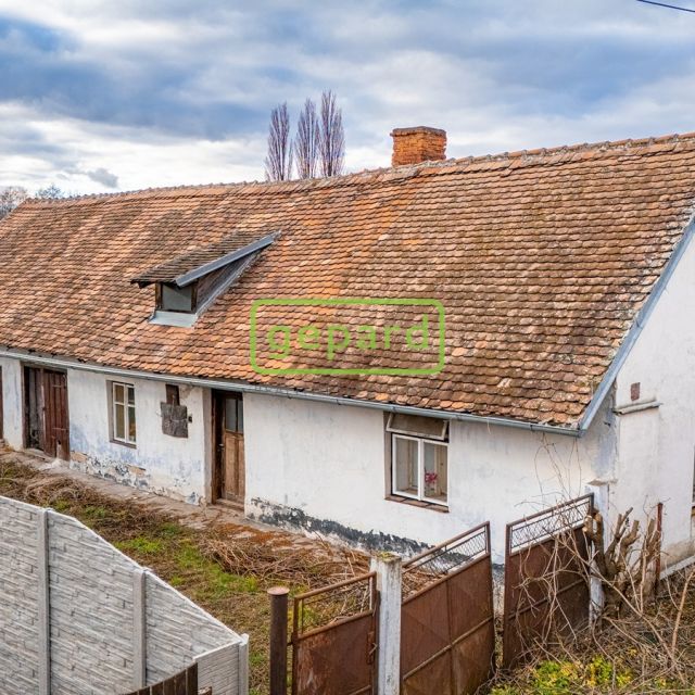 Fotografie nemovitosti - Prodej vesnického stavení a pozemku, Zaříčany