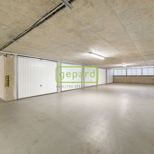 Fotografie nemovitosti - Prodej garáže ve Stodůlkách, ul. Archeologická, Praha 5